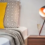 Vincero Apartment *