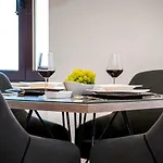 Vincero Apartment